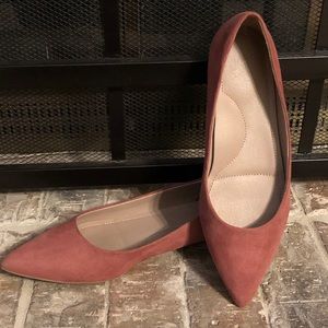 UNIQLO LTD. New York. Salmon Suede Feel Flats